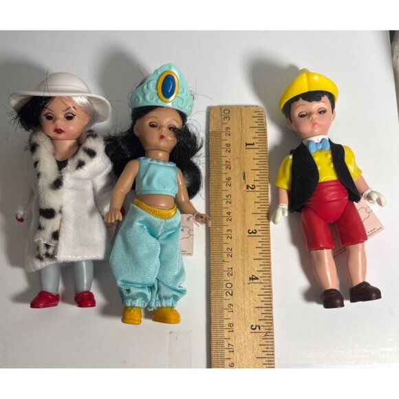 Madame Alexander Dolls McDonalds Exclusive Wendy Dolls Cruella Jasmine Pinocchio - Picture 9 of 9